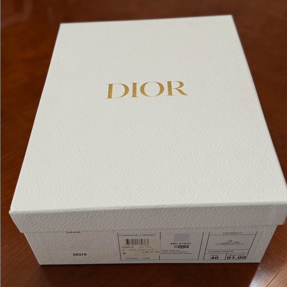 Dior Or Dioract Slide Silver Quilted Lambskin - Picture 10 of 11